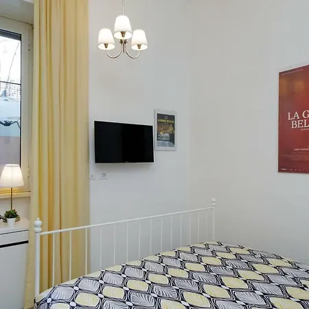 Domus Ponte Milvio Гостевой дом 4*