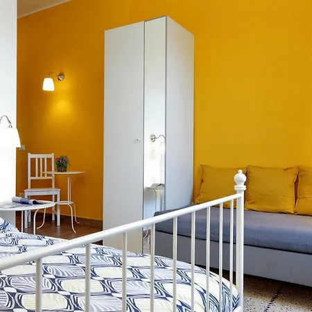 Domus Ponte Milvio روما