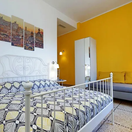 Domus Ponte Milvio روما