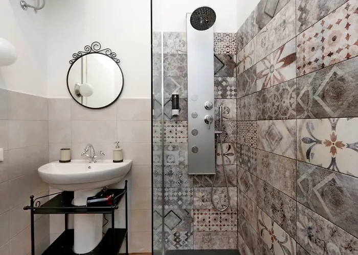 Konukevi Domus Ponte Milvio 4*