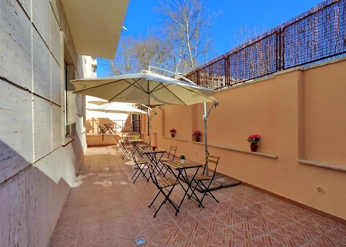 Domus Ponte Milvio Konukevi 4*